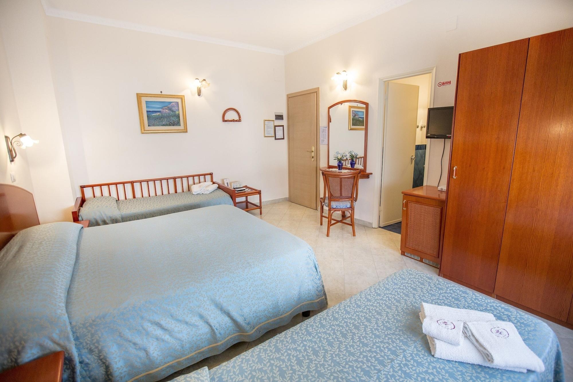 Mediterraneo Hotel