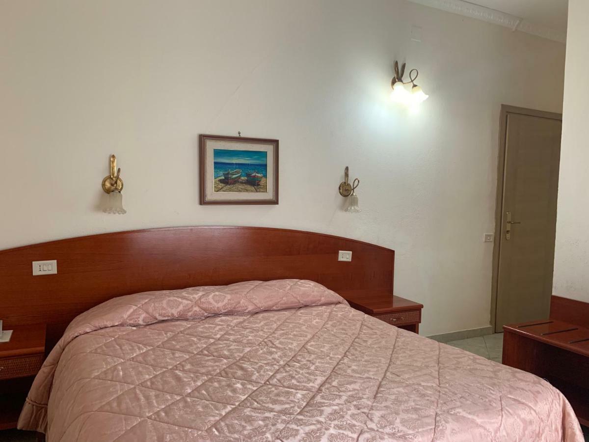 Mediterraneo Hotel